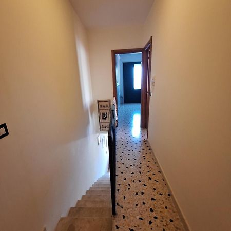 カステルモーラ Casa Colapesceヴィラ エクステリア 写真