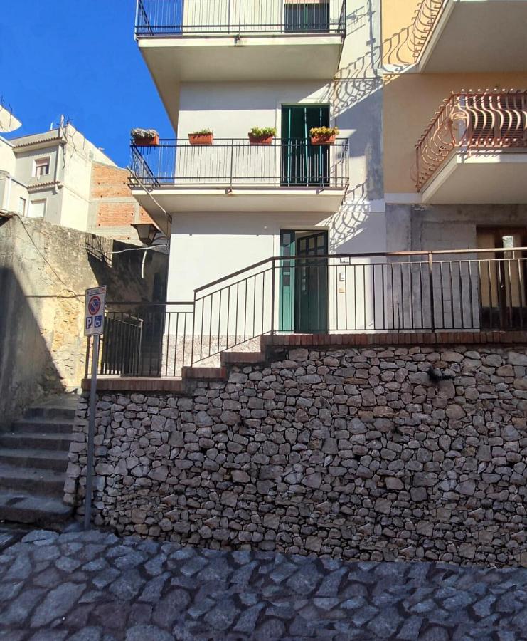 カステルモーラ Casa Colapesceヴィラ エクステリア 写真