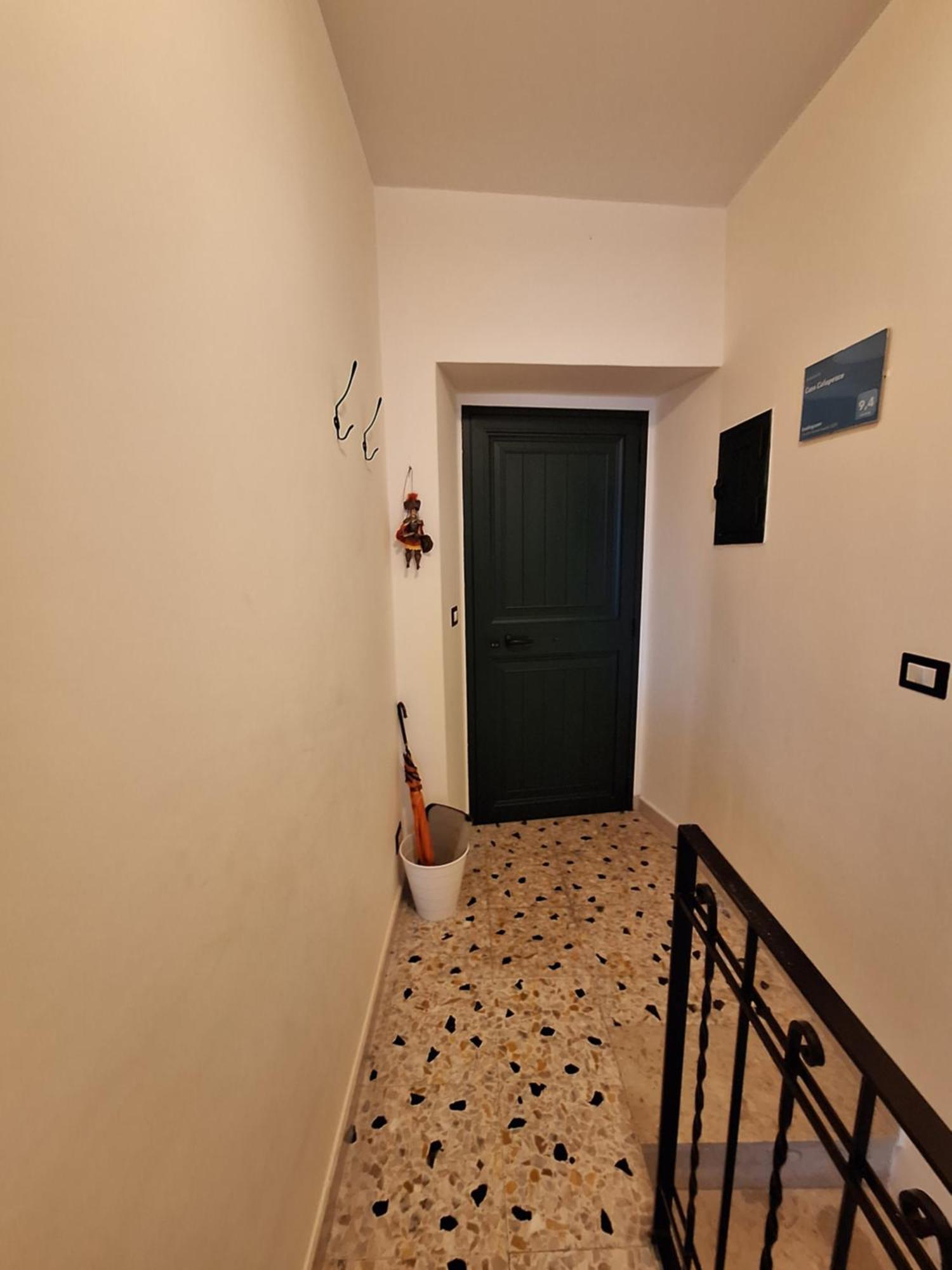 カステルモーラ Casa Colapesceヴィラ エクステリア 写真