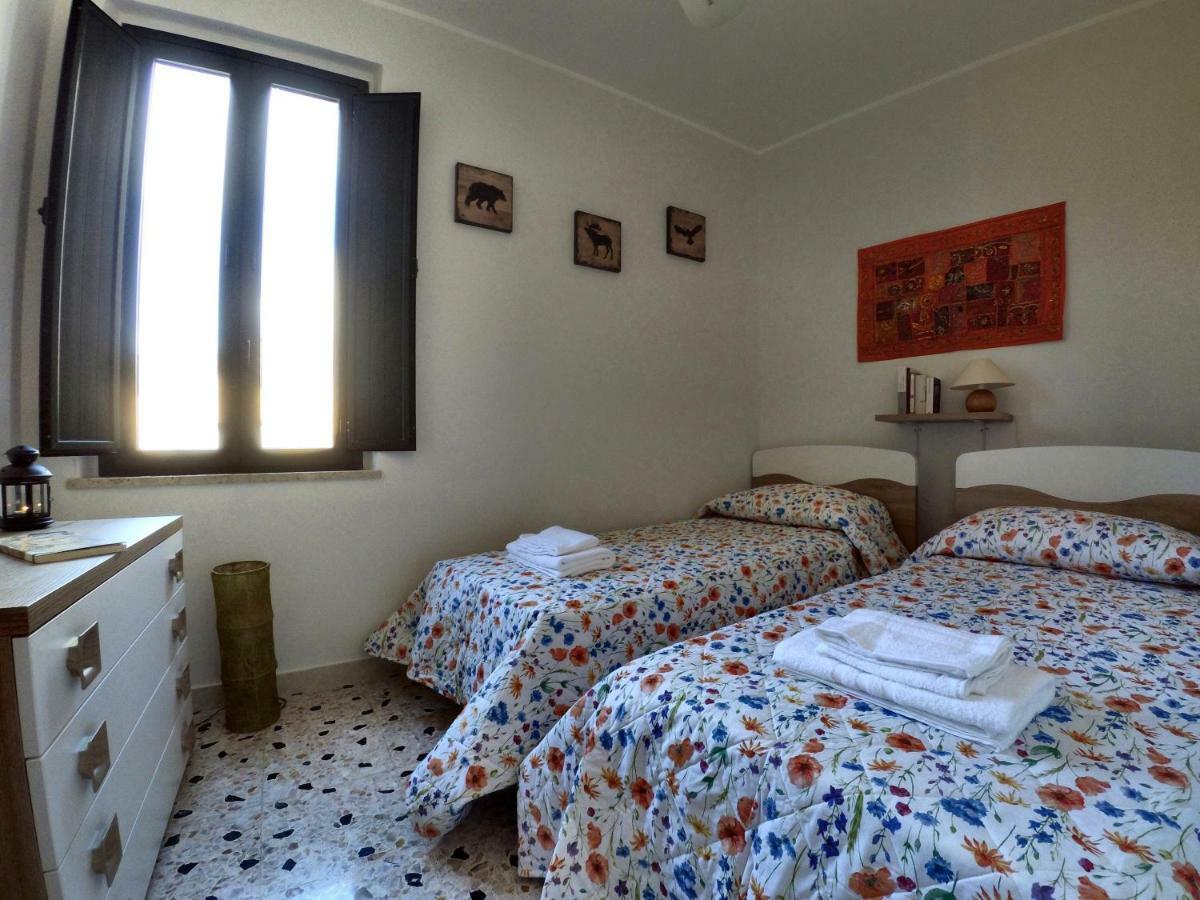 カステルモーラ Casa Colapesceヴィラ エクステリア 写真